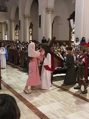 Veronica, played by Valentina Perez, wipes the face of Jesus.