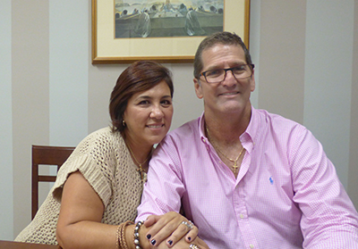 Jorge y Any Tere Díaz. “En estos 30 años de matrimonio, pertenecer a este proyecto nos ha apoyado en los altibajos que hemos tenido como matrimonio”.