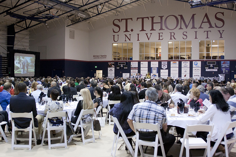 Adom St Thomas University Hosts Sixth Annual Stone Crab Dinner