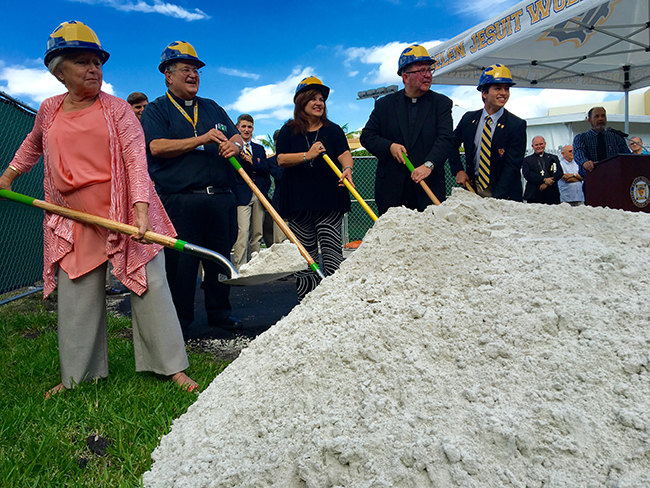 From left to right: Nydia Rodriguez, benefactor; Jesuit Father Pedro Suarez, Belen president; Maria Cristina Reyes-Garcia, principal; Jesuit Father Guillermo Garcia-Tuñon; and Danny Dager, Student Council president, take part in the groundbreaking ceremony for the new kitchen and cafeteria.