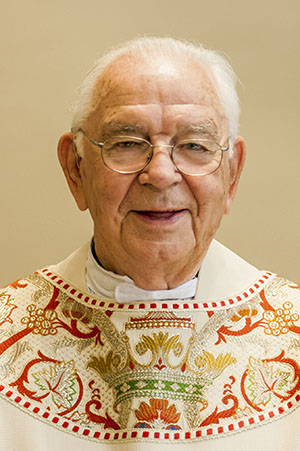 Jesuit Father John Edwards, pastor of Gesu Church from 1975 to 1983, died Feb. 1 at the age of 91, after 74 years as a Jesuit and 61 years as a priest.