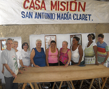 En la Casa Misión San Antonio María Claret, en el barrio Chicharrones de Santiago de Cuba se dictan talleres de costura, se preparan alimentos para personas de la tercera edad y se organizan jornadas de oración