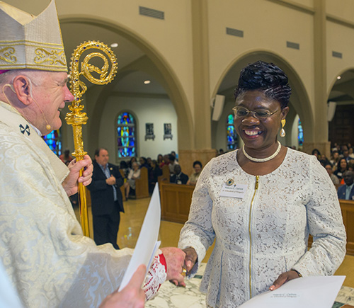 Marie Calixte, de la parroquia St. Elizabeth of Hungary, es comisionada como ministra de los enfermos y ancianos.