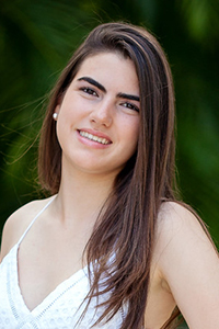 Mariana Suarez, valedictorian, Carrollton