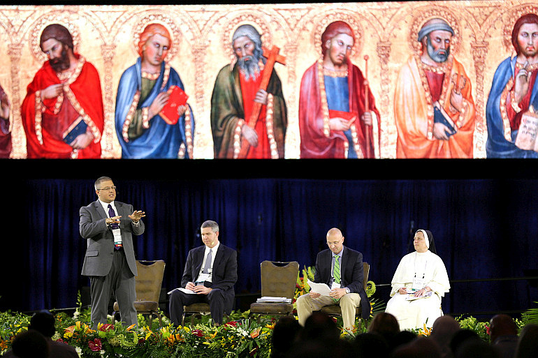 Paul Jarzembowski of the United States Conference of Catholic Bishops addresses an opening session of the Convocation of Catholic Leaders in Orlando. Jarzembowski has served as a past World Youth Day USA coordinator.