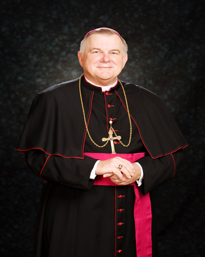 Fotografía oficial del Arzobispo Thomas Wenski después de tomar posesión de su cargo como Arzobispo de Miami, en junio de 2010.