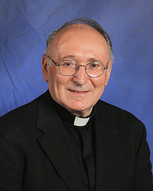 El P. Oscar Alonso nació el 20 de febrero de 1940, entró en la comunidad escolapia el 14 de agosto de 1957, fue ordenado sacerdote el 17 de febrero de 1968 y falleció el 16 de febrero de 2018.