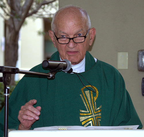 Hospitaller Brother Raphael Mieszala gives the homily during his farewell Mass at Camillus House.