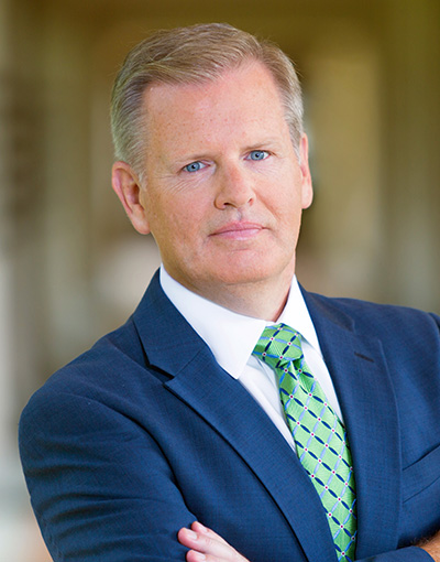 John McFadden es decano de la Facultad de Enfermería y Ciencias de la Salud de la Universidad de Barry, en Miami Shores.