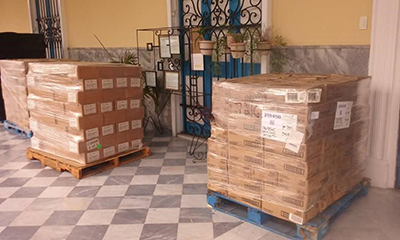 Algunos de los alimentos enviados desde Miami se ven aqui en el hogar de ancianos Santovenia en La Habana, Cuba.