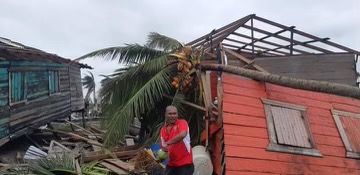 Imagen de algunos de los destrozos causados por el huracán Eta en la diócesis de Siuna, Nicaragua, proporcionada por el P. Flavio Murillo, vicario general de la diócesis. Eta golpeó como una tormenta de categoría 4 el 3 de noviembre de 2020. Un segundo huracán, Iota, golpeó la misma zona 14 días después.