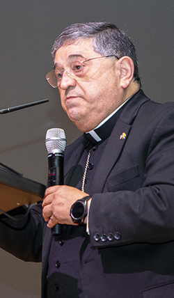 Auxiliary Bishop Enrique Delgado addresses more than 250 volunteers and parish staff gathered at Belen Jesuit Prep Oct. 2, 2021, for the Stewardship and Ambassadors of First Impressions Day hosted by the archdiocesan Office of Development.