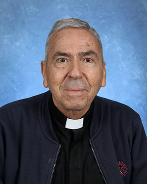 Jesuit Father Guillermo Arias, marking 50 years of priesthood.