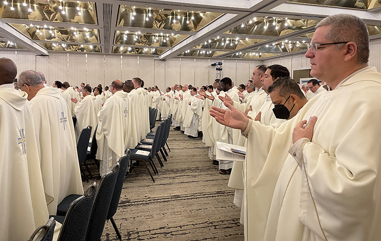 Nearly 200 archdiocesan priests concelebrate Mass with Archbishop Thomas Wenski on the second day of their annual convocation, which began the afternoon of Sept. 20 and concluded the morning of Sept. 22, 2022, at the Hyatt Regency in downtown Miami.