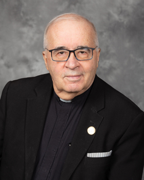 Jesuit Father Eduardo Álvarez, marking 50 years of ordination in 2024.