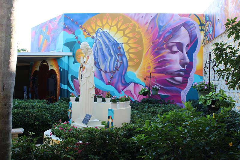 Image of Our Lady in the new Prayer Garden at St. Thomas Aquinas High School in Fort Lauderdale. Dedicated Oct. 23, 2025, as a tribute to Sister Elizabeth Worley, chancellor for administration and chief operating officer of the Archdiocese of Miami, and the women religious whose prayers and service have strengthened Catholic education in the Archdiocese of Miami.