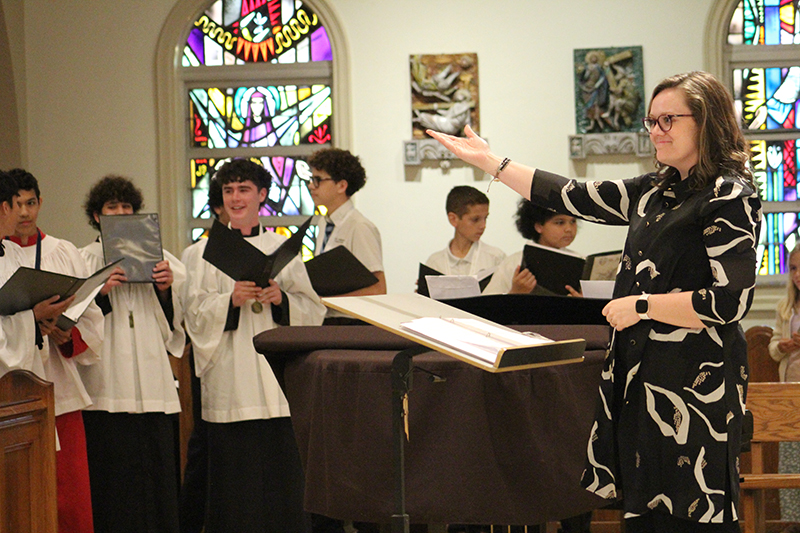 MIAMIMarch 7, 2026Conductor Lindsey Adams acknowledges the students who sung in the American Federation Pueri Cantores Miami Choral Festival on March 7, 2026 at St. Mary Cathedral in Miami. The occasion gathered more than 175 boys and girls from grades four through 12 from dioceses across Florida, who also sung in a concluding Mass at the cathedral.