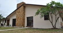 Vista exterior de la Casa de Oraci�n de Nuestra Se�ora del Monte Carmelo, que est� localizada en el 15710 N.W. 44 Ct., en Miami Gardens.