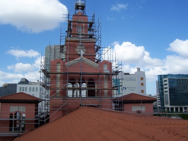 Proietto Painting's renovation and painting of Gesu Church, located in the heart of downtown Miami, earned the company a Craftsmanship Award.