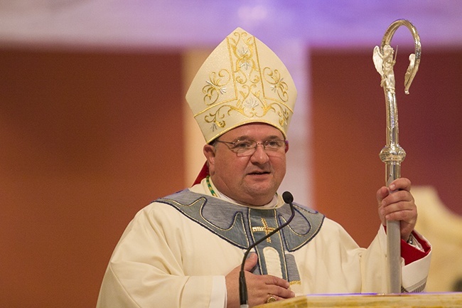 Bishop Peter Baldacchino thanks those who have come to his ordination, adding: "It is wondrous how, in announcing the Gospel, the Lord has brought us together. This great sign of unity that we live both confirms us in our Faith and compels us to share that Faith with others. God is beginning a new chapter in the building up of his Kingdom."