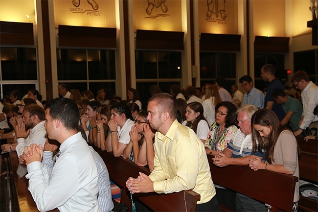 Young people from Illinois State University were among those who took part in the all-night vigil, which drew people from churches throughout the Archdiocese of Miami as well as other dioceses.