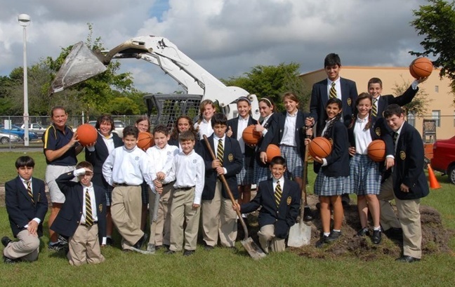 Left to Right back row: Coach Mary Aparicio, Athletic Director, Lauren Mitchell, Danielle Vazquez, Andrea Fundora, Victoria Muniz, Victoria DeLeon, Cristina Chaljub, Alexis Almond, Andreian Mendez, and Jonathan Fayat. Front row: Sebastian Manrique, Marvin Sultan, Gabriel Corea, Daniel Otero-Pfaeffle, Kevin Lemus, Ian Villarmarzo, BenedettoBianchi, Katherine Roque, Monica Muniz, and Octavio J. Fernandez
Corea, Daniel Otero-Pfaeffle, Kevin Lemus, Ian Villarmarzo, Benedetto
Bianchi, Katherine Roque, Monica Muniz, and Octavio J. Fernandez